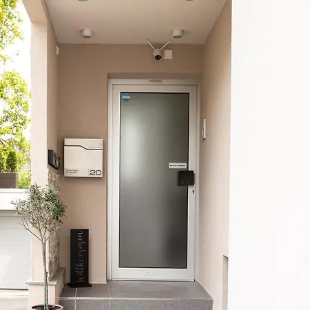 Guest house Maerkl 3*